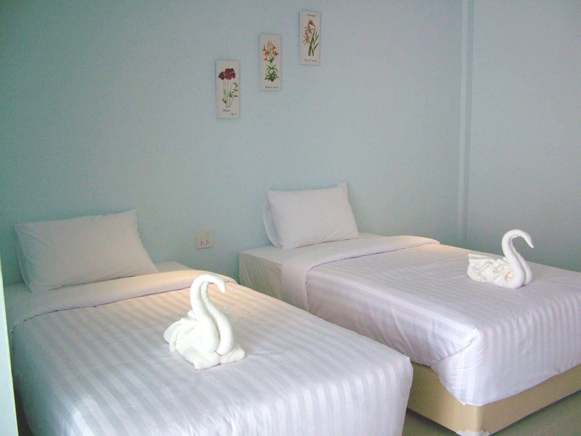 Lake Scene Resort Ratchaburi Exterior foto
