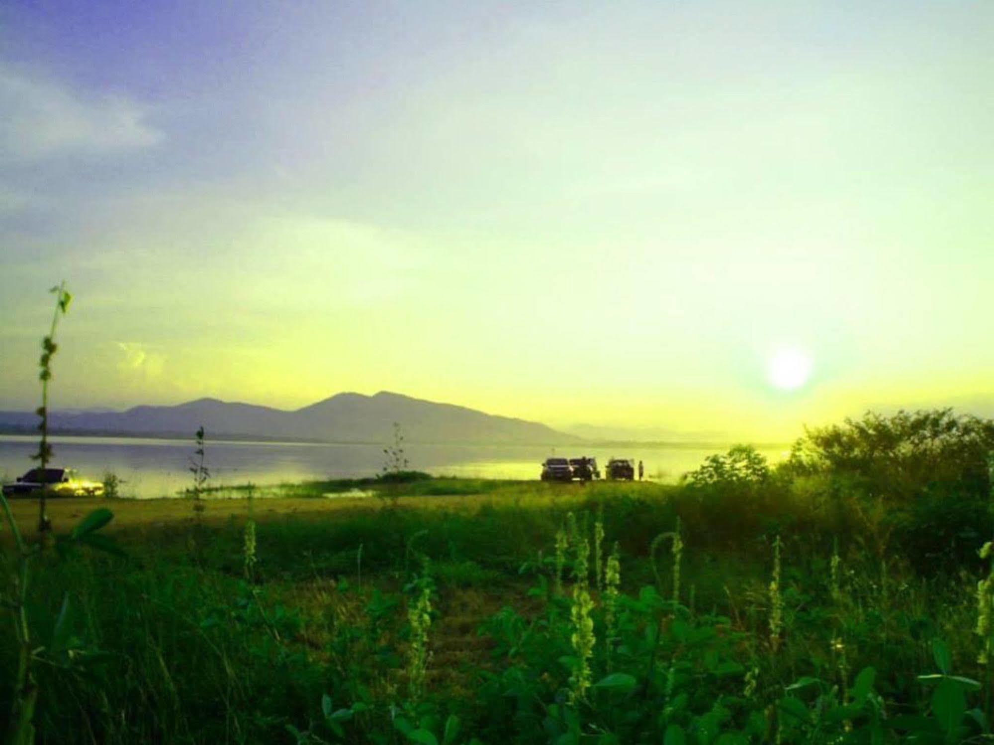 Lake Scene Resort Ratchaburi Exterior foto